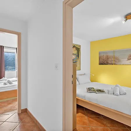 Casa Berta 1 With Balcony For Four - Happy * Brissago
