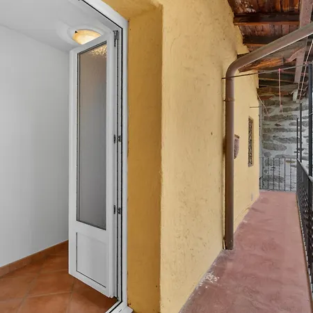 Casa Berta 1 With Balcony For Four - Happy
